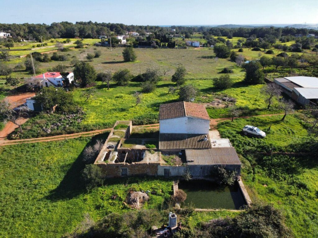 Casa Rústica en Can Negret (Santa Eulalia)